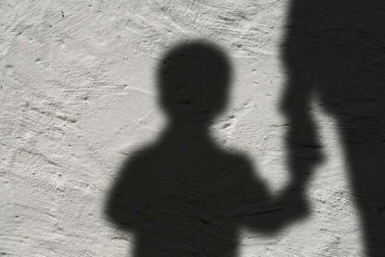 Aumenta proporção de crianças com até 13 anos vítimas de estupros no Brasil