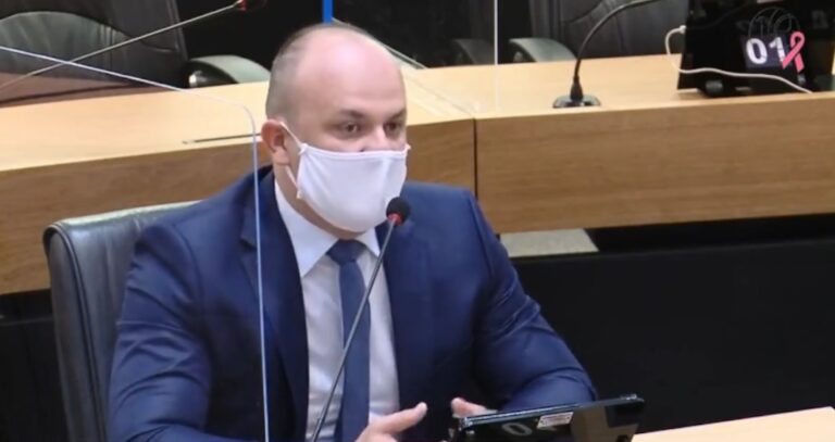 Cabo Gilberto protocola ação no STJ contra “Passaporte de Vacinação” na Paraíba