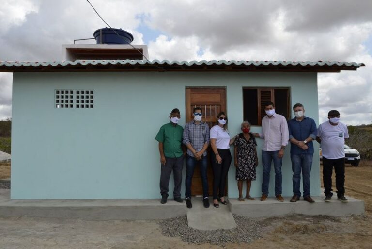 Incra entrega casas para assentados no Agreste paraibano