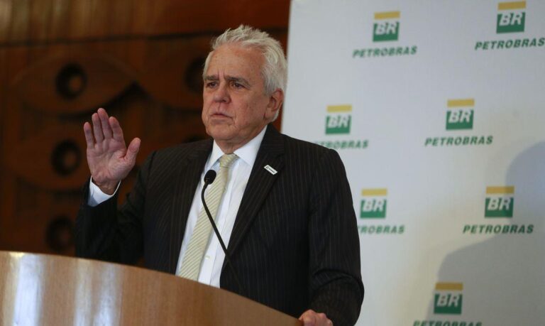 MENTIU!: Petrobras rebate fala de Bolsonaro e diz que não antecipa reajuste de preços