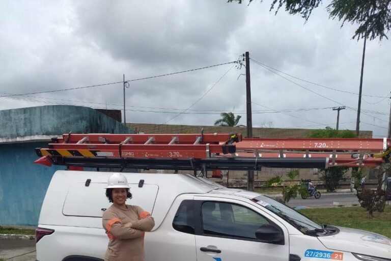 Energisa contrata mulheres para trabalhar como eletricista na Paraíba