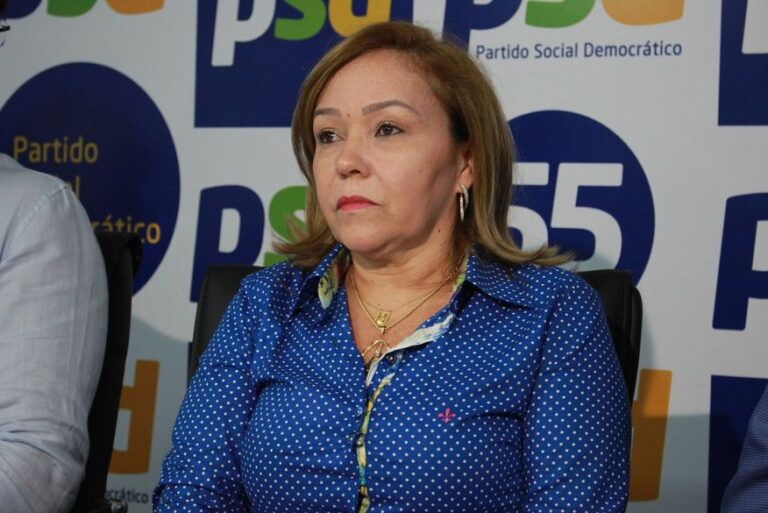 João Azevêdo nomeia Eva Gouveia como secretária-executiva de Articulação Política