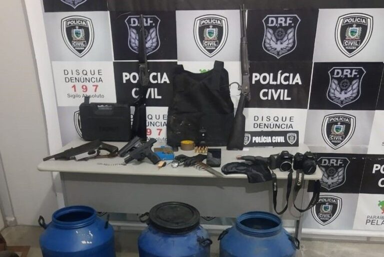 Polícia apreende explosivos, coletes à prova de balas e armas de grosso calibre durante operação na Paraíba