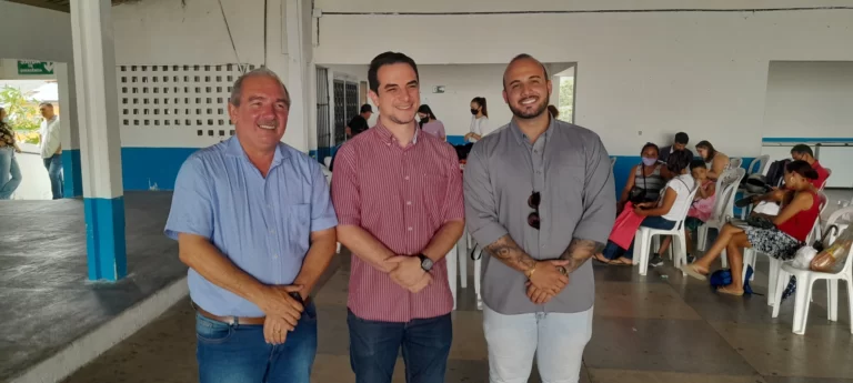Programa Alimenta Brasil faz cadastramento dos produtores agricultores de Ingá. Secretario executivo da agricultura estadual acompanhou os trabalhos no Clube Industrial