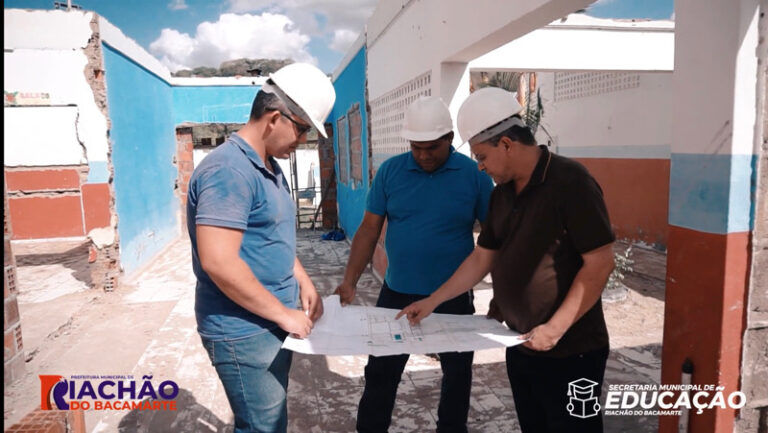 EM OBRAS: prefeito Ari inspeciona reforma da escola do sítio Cuités. Conheça o projeto