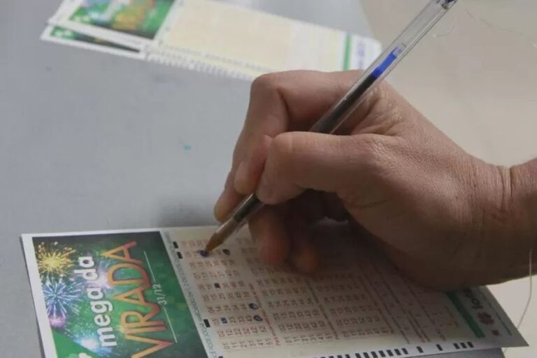 Mega da Virada sorteia as 6 dezenas do prêmio de R$ 1,09 bilhão; confira os números