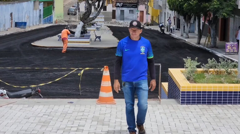 Obras de pavimentação asfáltica chega às ruas de Serra Redonda