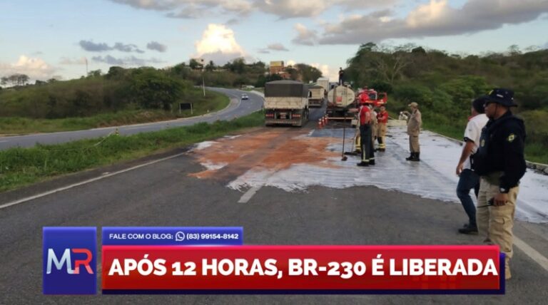 LIBERADA: BR-230 é liberada após 12 horas devido a acidente com caminhão próximo a Riachão