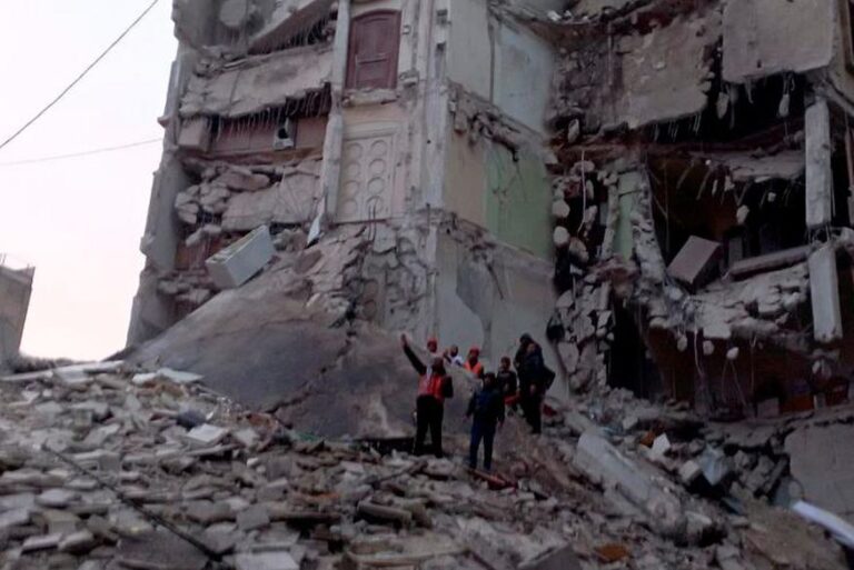 Mortes no terremoto na Turquia e na Síria passam dos 35 mil Mortes no terremoto na Turquia e na Síria passam dos 35 mil