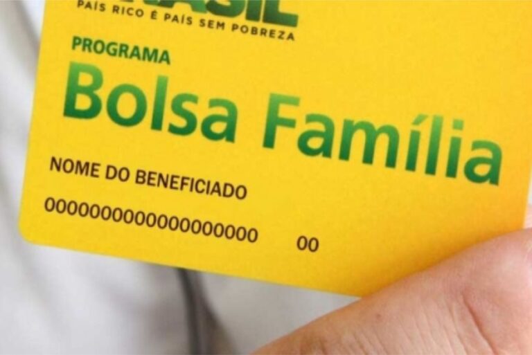 ‘Bolsa Família’ será relançado nesta quinta-feira com valor mínimo de R$ 600 ‘Bolsa Família’ será relançado nesta quinta-feira com valor mínimo de R$ 600