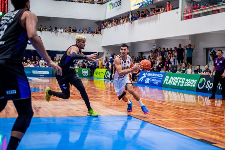 Unifacisa perde segundo jogo para o Franca que empata a série pelas quartas de final do NBB Unifacisa perde segundo jogo para o Franca que empata a série pelas quartas de final do NBB