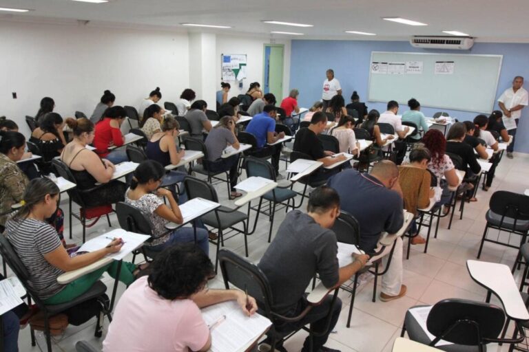Paraíba tem oito concursos públicos abertos com mais de mil vagas e salários de até R$ 8,3 mil