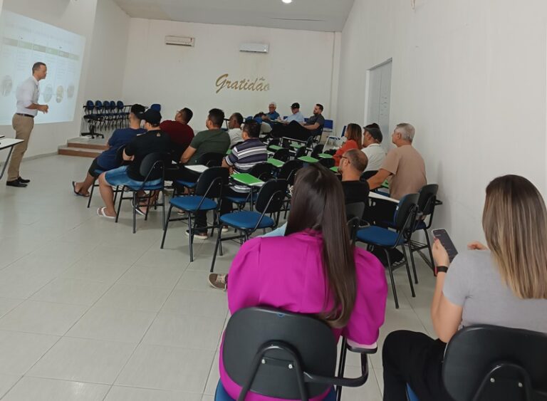 Sicredi e Sala do Empreendedor de Ingá Apresentam Linhas de Crédito em Palestra para Empresários Locais
