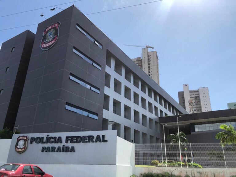 Polícia Federal cumpre mandado em João Pessoa em operação contra lavagem de dinheiro por organização criminosa