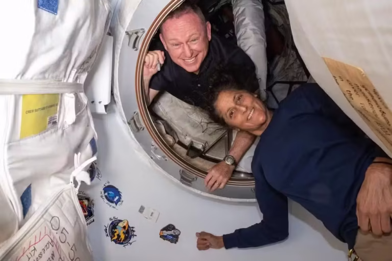 Trump diz que Elon Musk vai resgatar astronautas ‘presos’ no espaço