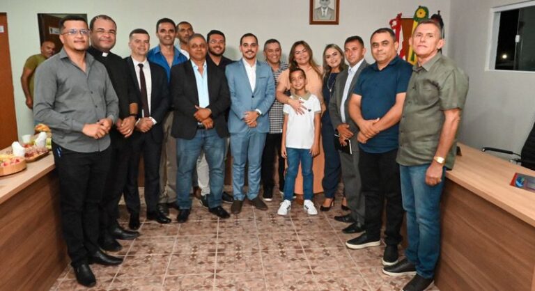 Câmara Municipal de Riachão do Bacamarte inicia ano legislativo sob a presidência do vereador mais jovem da história do município