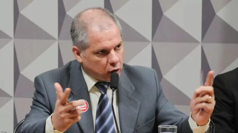 Ex-presidente do INSS autorizou desconto irregular a quase 34,5 mil aposentados