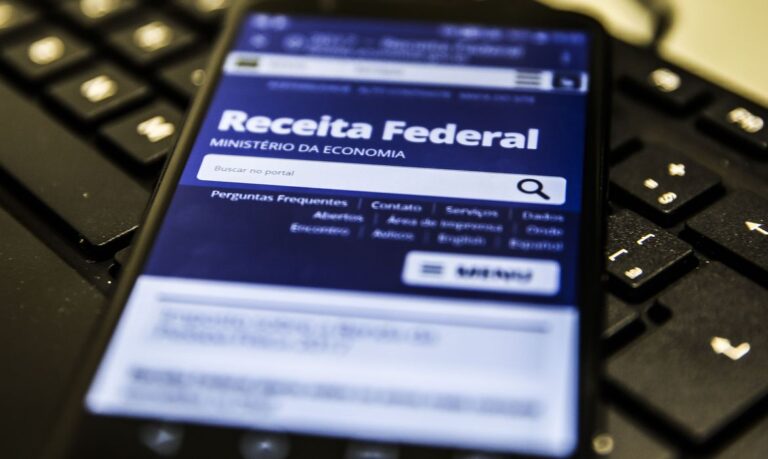 Perto do fim do prazo de declaração do IR, especialista orienta população para evitar cair na malha fina