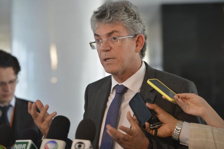 Ricardo Coutinho rebate acusação de etarismo feita por Luiz Couto e diz que colega de partido foi “induzido ao erro”