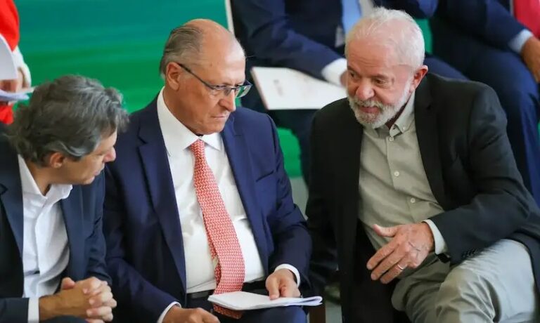 Tarifaço: governo lança nesta semana plano de contingência para ajudar empresários Tarifaço: governo lança nesta semana plano de contingência para ajudar empresários