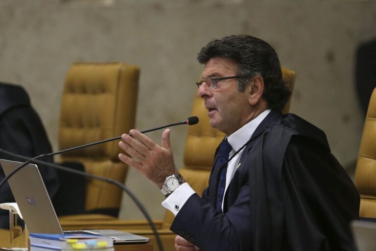 Fux defende anulação do processo por incompetência do Supremo no caso Bolsonaro