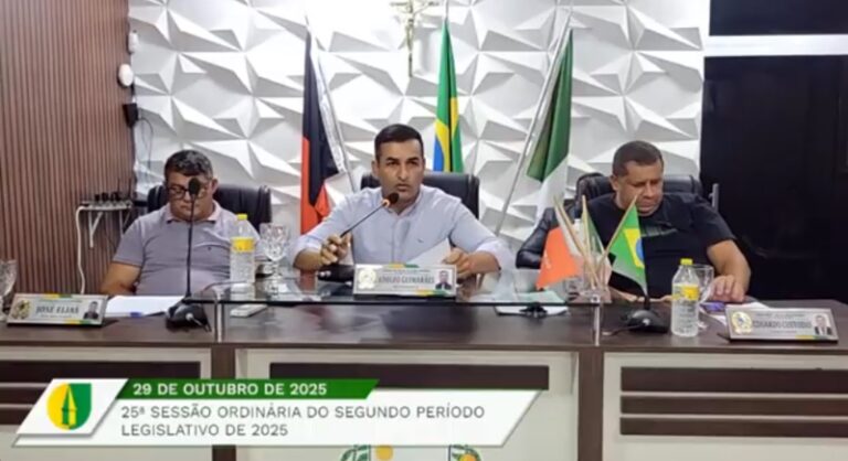 Parlamentares propõem Praça de Táxi/Mototaxi e valorização dos garis em sessão da Câmara de Serra Redonda