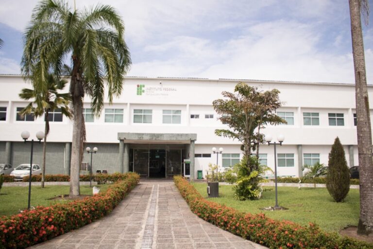 Salários até R$ 13 mil: inscrições para concurso do IFPB terminam nesta segunda-feira