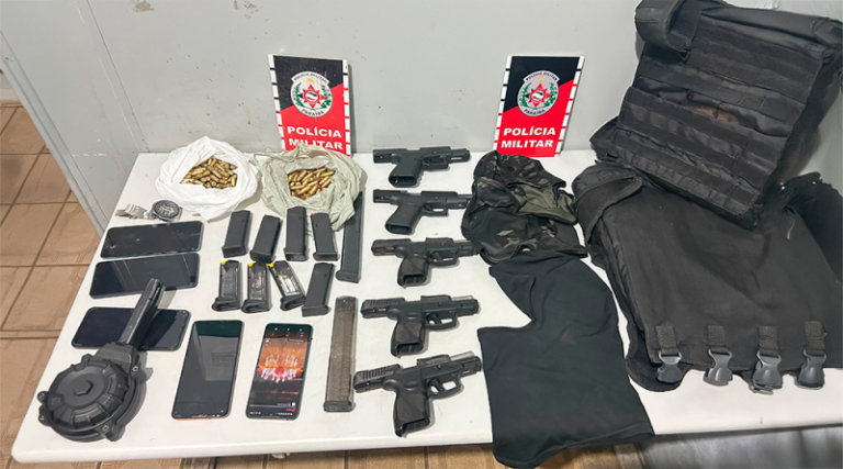 Polícia desarticula grupo criminoso e apreende armas em Marcação