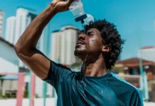 O que acontece com o corpo humano durante uma onda de calor e quais são os riscos à saúde