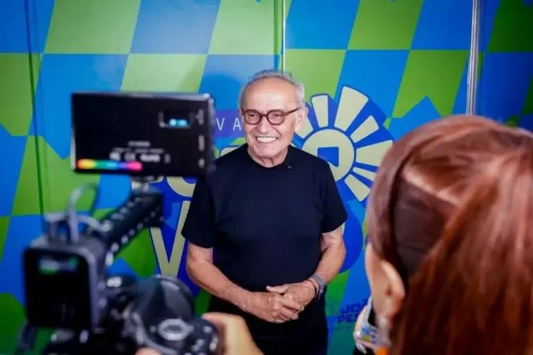 Cícero prestigia abertura do Forró Verão e destaca sucesso de público e ampliação do festival