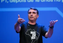 Flávio lança plano de segurança e propõe maioridade penal de 14 anos para crimes hediondos
