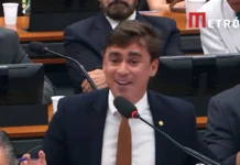 Nikolas Ferreira ironiza governo Lula após tarifa de 25%: “Make the L”